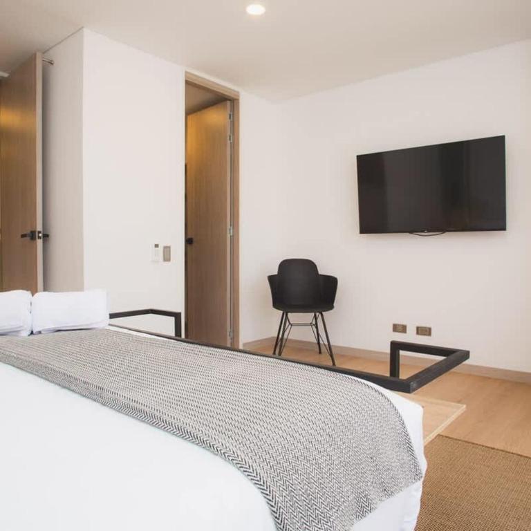 NOK Cool 3 BR With Balcony in Laureles Medellin - Apartment - 6