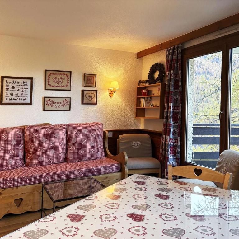 Appartement Confort 6 pers, 2 pièces, Balcon, Cheminée, Accès direct aux pistes - FR-1-322-451 - Apartment (6 Erwachsene) - 16
