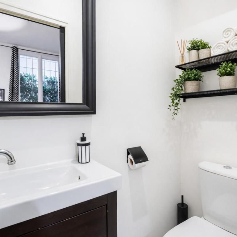 C Cozy Batignolles Apt, Metro Right at Your Doorstep - Appartement 1 Chambre - 17