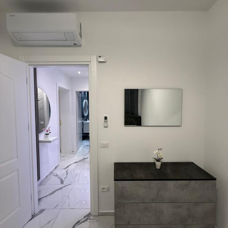 Gersi house - Three-Bedroom Apartment - 13