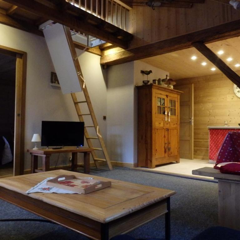 Gite l'Ancolie - Maison de Vacances - 25