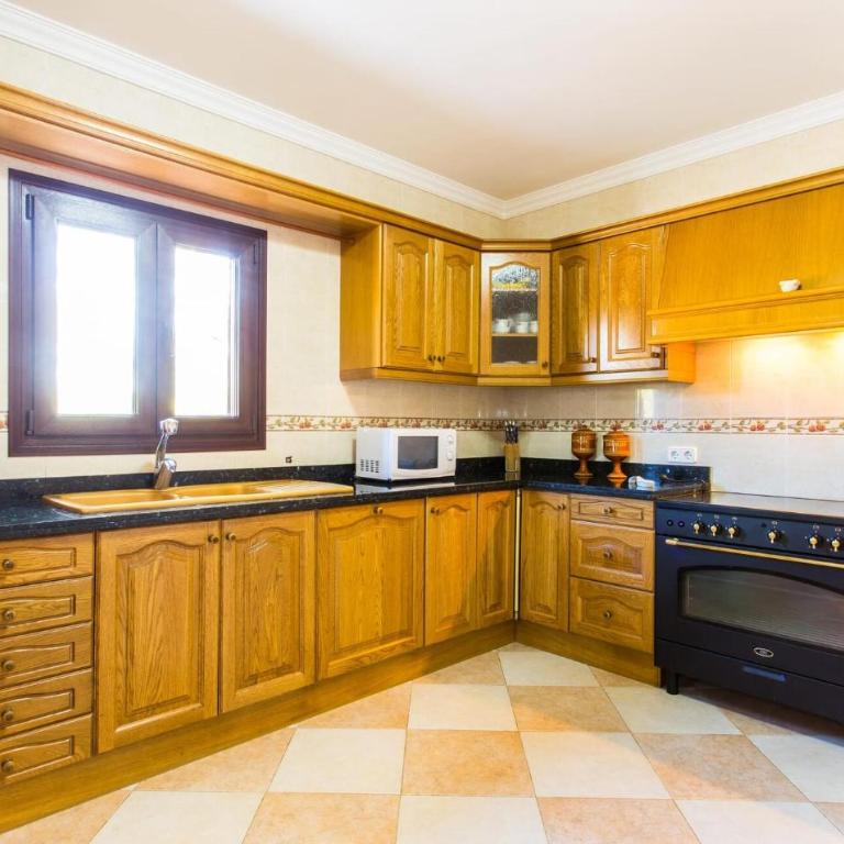 Ses Comunes - Four-Bedroom Vacation Home - 5