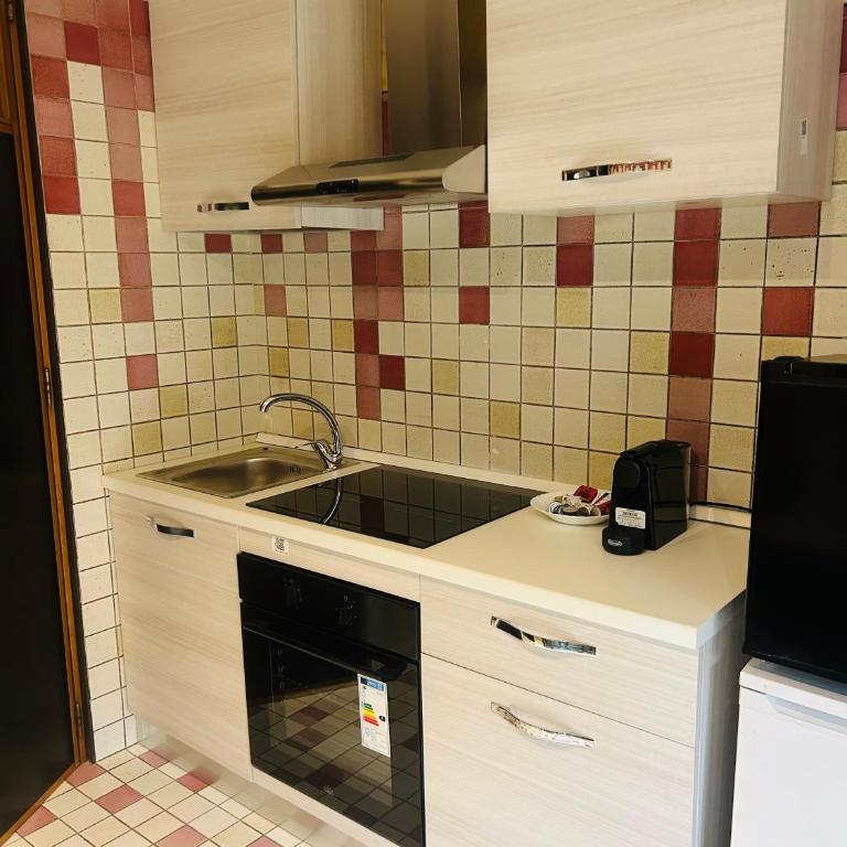 Sirio Center Home - Two-Bedroom Superior Apartment - 8