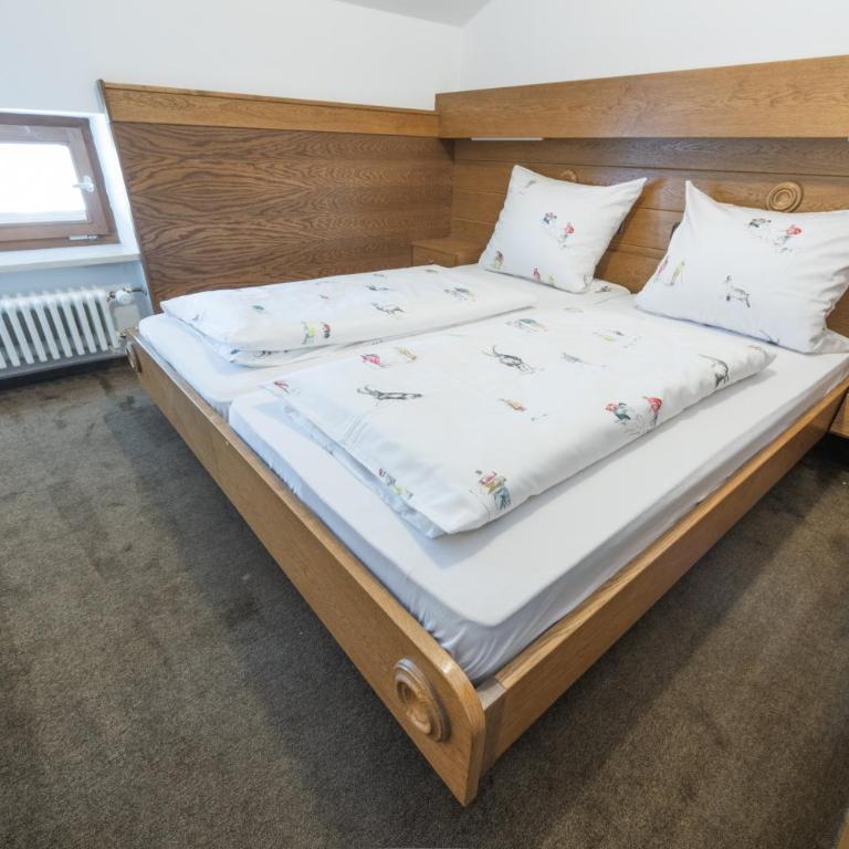 T13 Ferienwohnungen Schenk - Apartment mit 1 Schlafzimmer und Gartenblick - 2