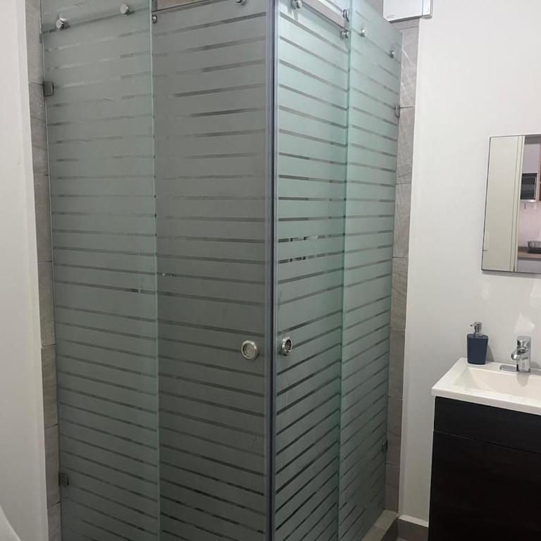 Comfortable Flat between Mitras and Alameda - Two-Bedroom Apartment - 7