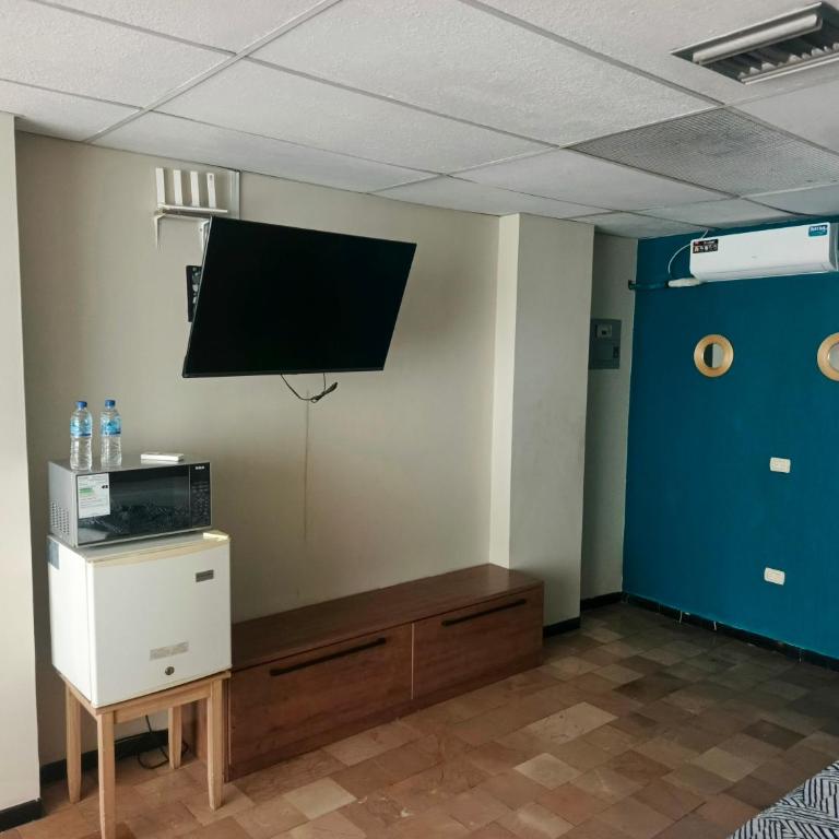 OCEANIk SUITES & HOTEL - Habitación Cuádruple Confort - 6