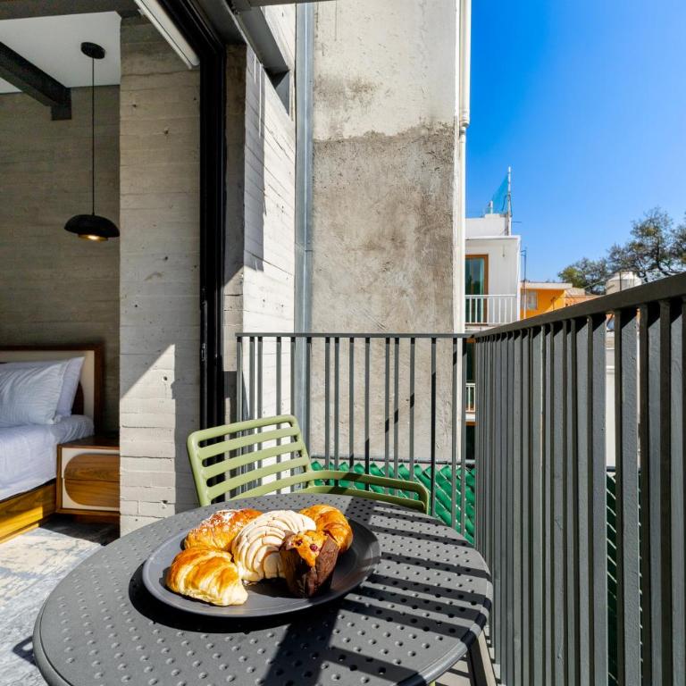 Capitalia Moliere Masaryk - Superior Apartment, 3 Bedrooms, Balcony - 5