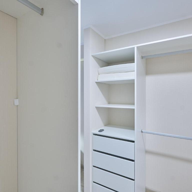 Larco 971 Luxury Stays by Geko - Three-Bedroom Apartment - 10