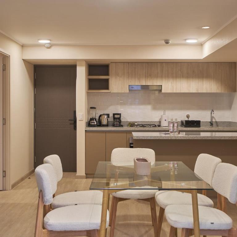 Larco 971 Luxury Stays by Geko - Three-Bedroom Apartment - 30