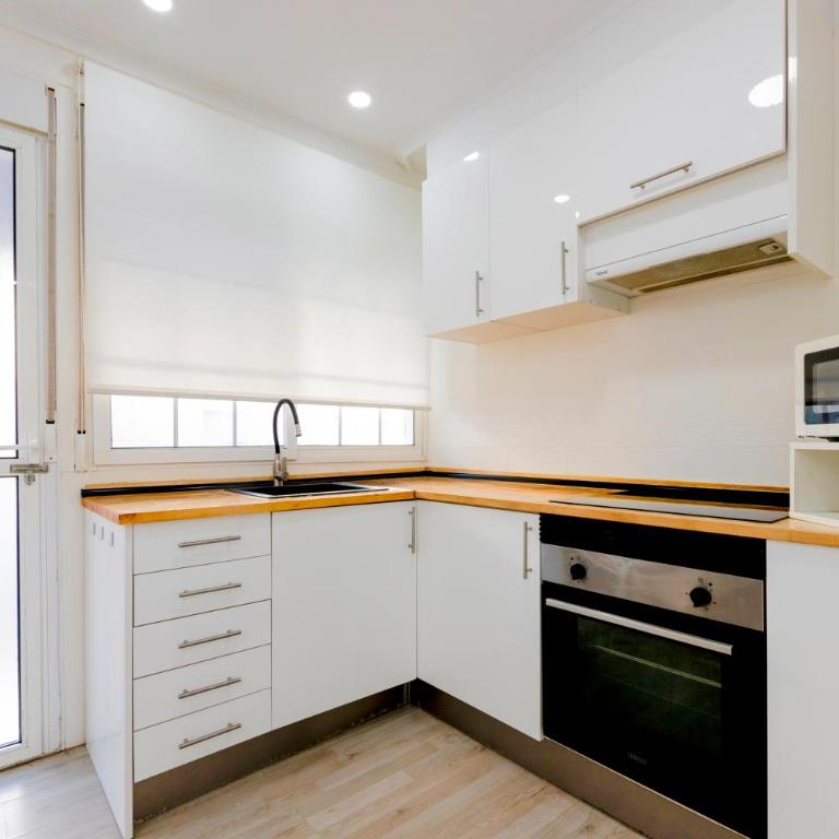 Acogedor apartamento en Valencia cerca de la playa - Apartamento de 3 dormitorios - 5