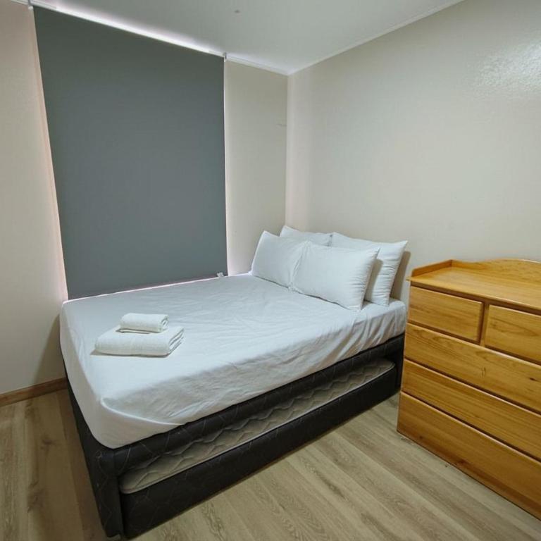 Costanera Tourist Free Parking 3B 708 - Three-Bedroom Deluxe Apartment - 4