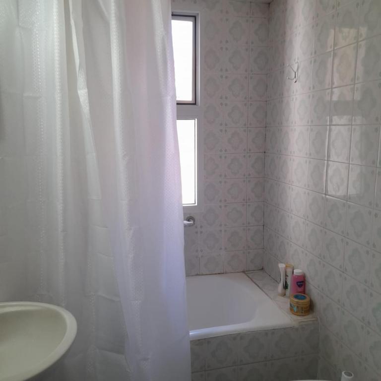 2 ambientes c cochera a 100 metros del mar Edificio estrella de mar - One-Bedroom Apartment with Balcony - 2