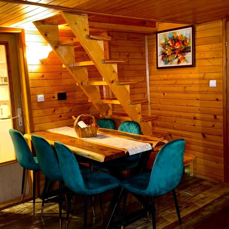 Chalet Siljak - Three-Bedroom Chalet - 9