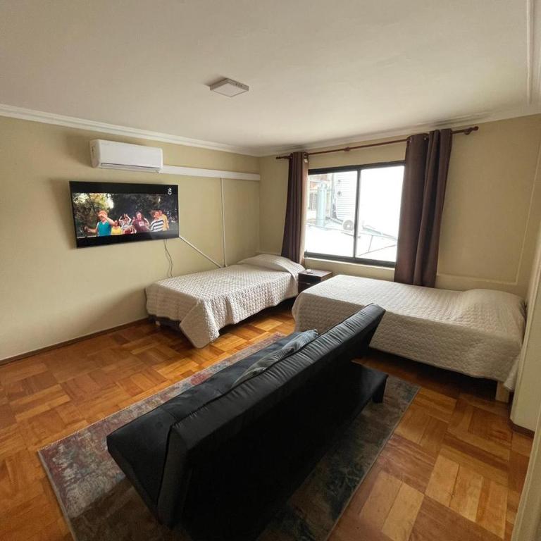 El Centrito - Three-Bedroom Apartment - 2