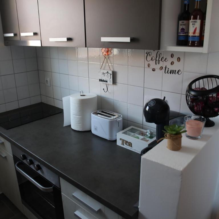 SWEET STUDIO Apartment - One-Bedroom Apartment - 24