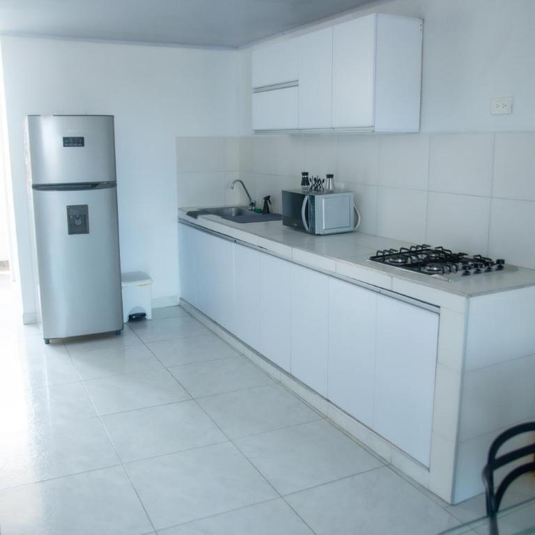 Alojamiento Nuevo, muy cerca de CC y Via al Aeropuerto - Apartamento de 2 dormitorios - 3