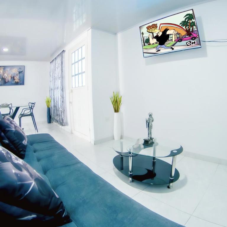 Alojamiento Nuevo, muy cerca de CC y Via al Aeropuerto - Apartamento de 2 dormitorios - 1