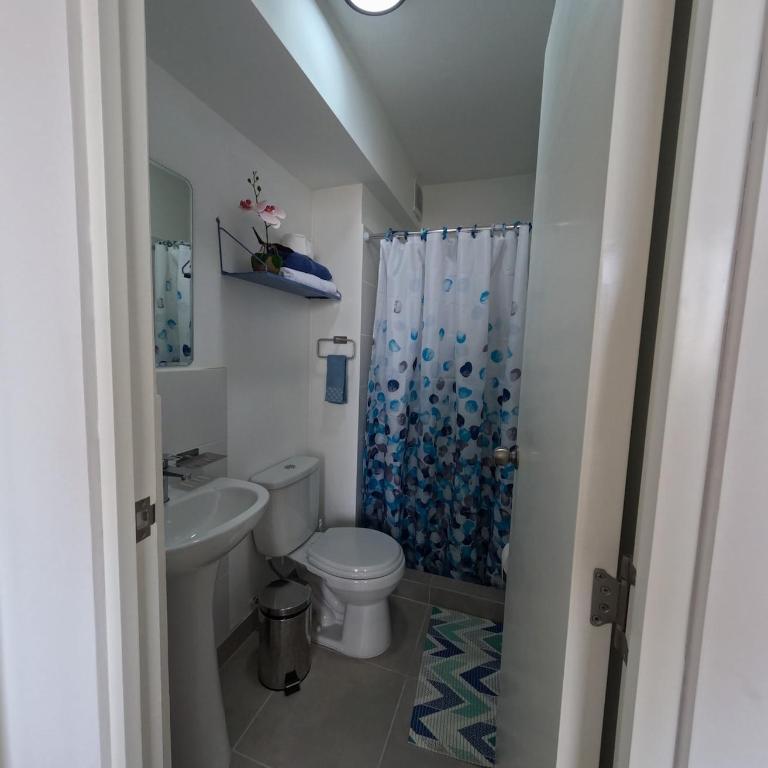 Apartamento nuevo en San Bartolo con vista al mar - Three-Bedroom Apartment - 2