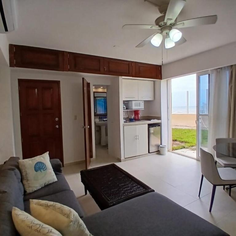 Salvia Beach Front Condo in Cancun's Hotel Zone - One-Bedroom Apartment - 14