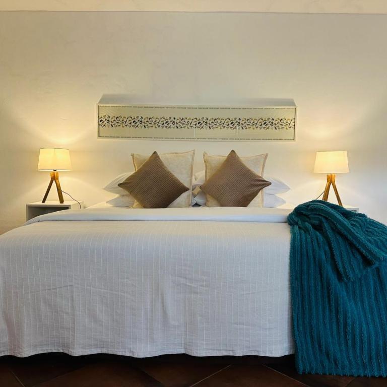 Hotel Los Palomos - Habitación Familiar con vistas a la montaña - 13