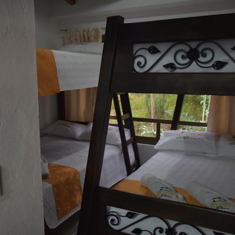 Cabaña Campestre Bellavista - Three-Bedroom House - 14