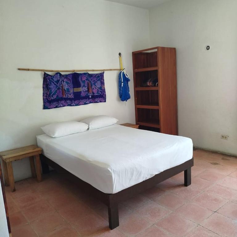 Casa de Ines y Victoria - Habitación Doble con aseo compartido - 25
