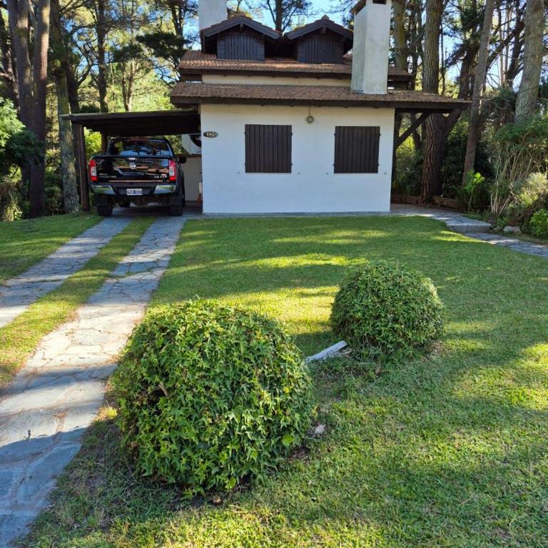 Casa de Valeria - Three-Bedroom House - 1