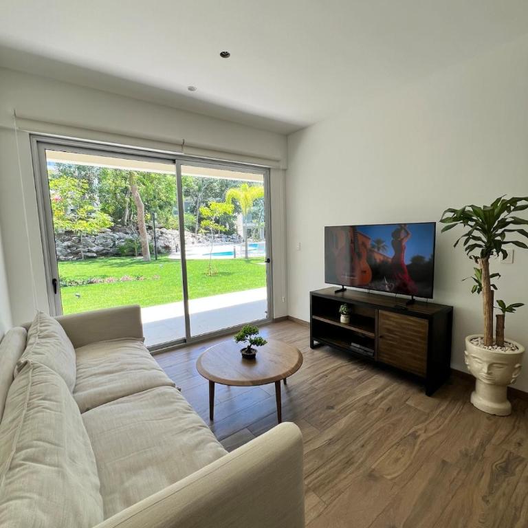 Luxurious Condo with Poolside Patio - Two-Bedroom Apartment with Pool View - 20
