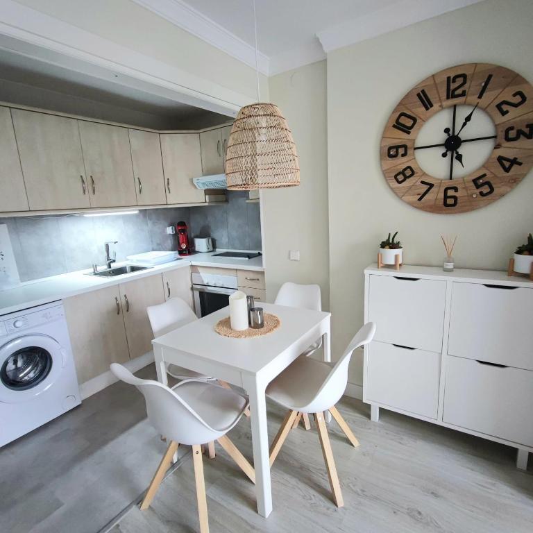 New City Penthouse near beach with sunny balcony - Apartamento de 1 dormitorio - 9
