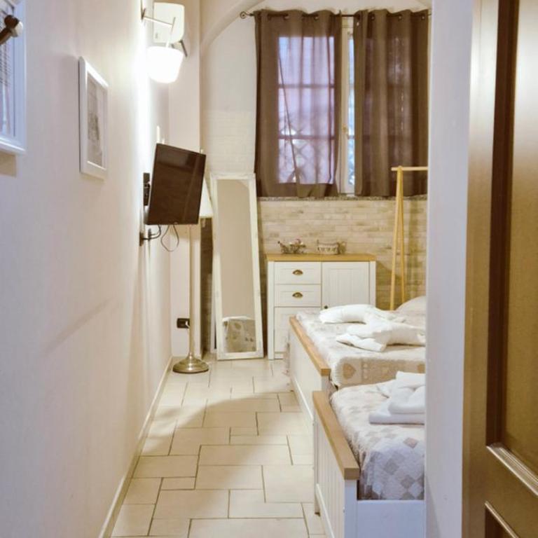 B&B Cascina Barolo - Chambre Double avec Salle de Bains Privative - 7