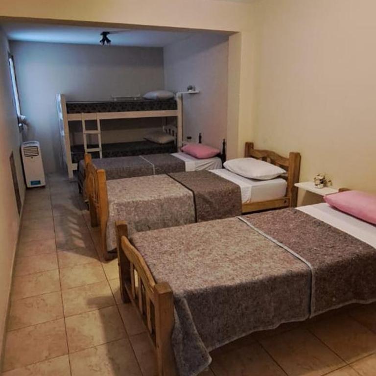 Casa amplia/Excelente ubicación - Casa Unifamiliar de 3 dormitorios - 9