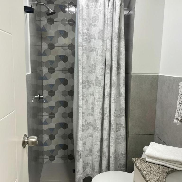 E Free Parking Wifi Pro Laundry 1B 204 - One-Bedroom Apartment - 19