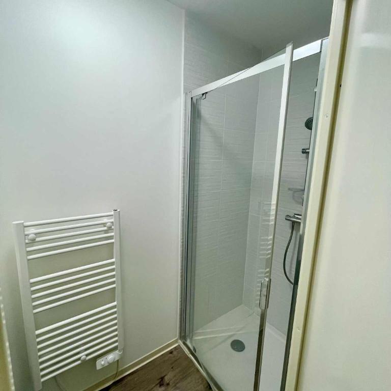 Superbe appartement neuf avec terrasse et parking privé - Appartement 3 Chambres - 14