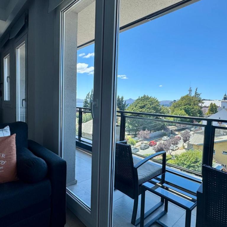 AT Bariloche, Departamento céntrico con balcón, parrilla y cochera - Apartamento de 1 dormitorio - 16