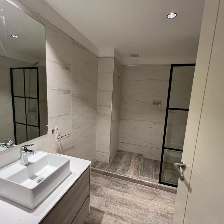 Nogales Apartamentos - Two-Bedroom Standard Apartment - 3