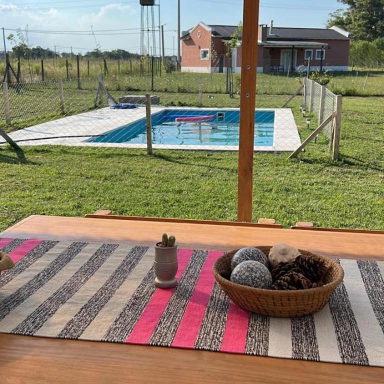 Casa de Campo con Pileta - Two-Bedroom House - 1