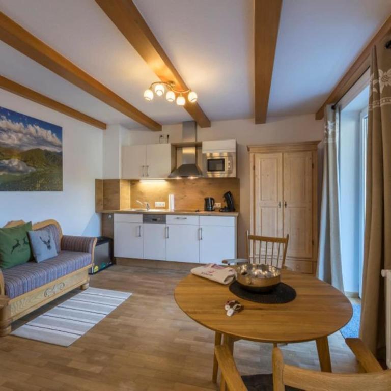 Apartment in Grainau am Badersee - Apartment - 3