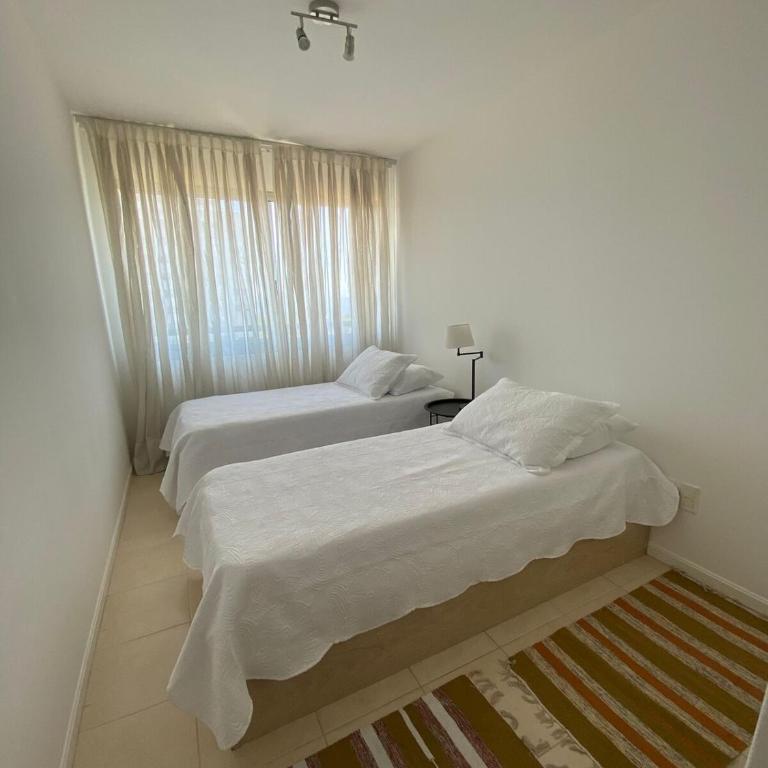 Apartamento en Jardines del Country - Apartamento de 2 dormitorios con balcón - 10