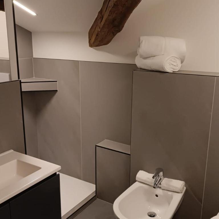 Mas dal Vent - Doppel-/Zweibettzimmer mit eigenem Bad - 8