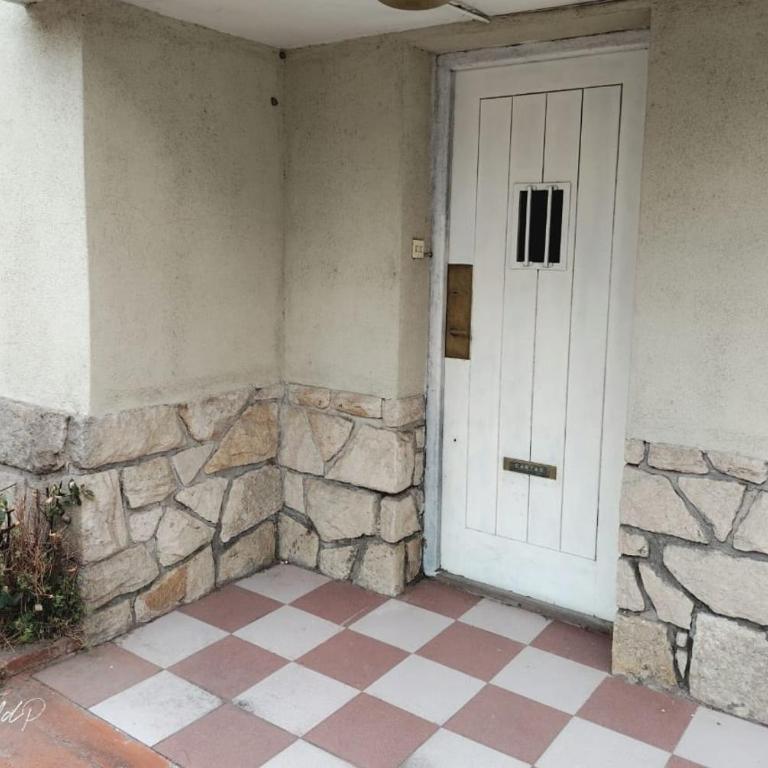 Posto,tranquillo Zona Polideportivo Islas Malvinas Arg y Hospital Privado - Apartamento de 1 dormitorio - 2