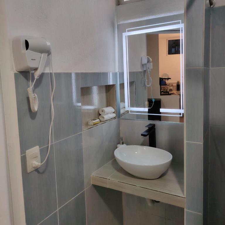 Galápagos Apartments - One-Bedroom Apartment - 8