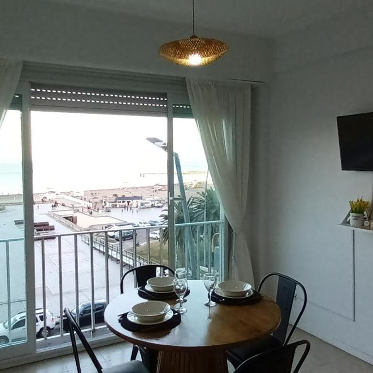 Look at the sea - Two-Bedroom Apartment - 6