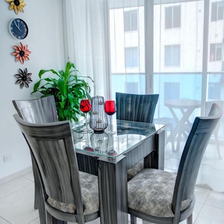 Apartamento Deluxe - Three-Bedroom Apartment - 23