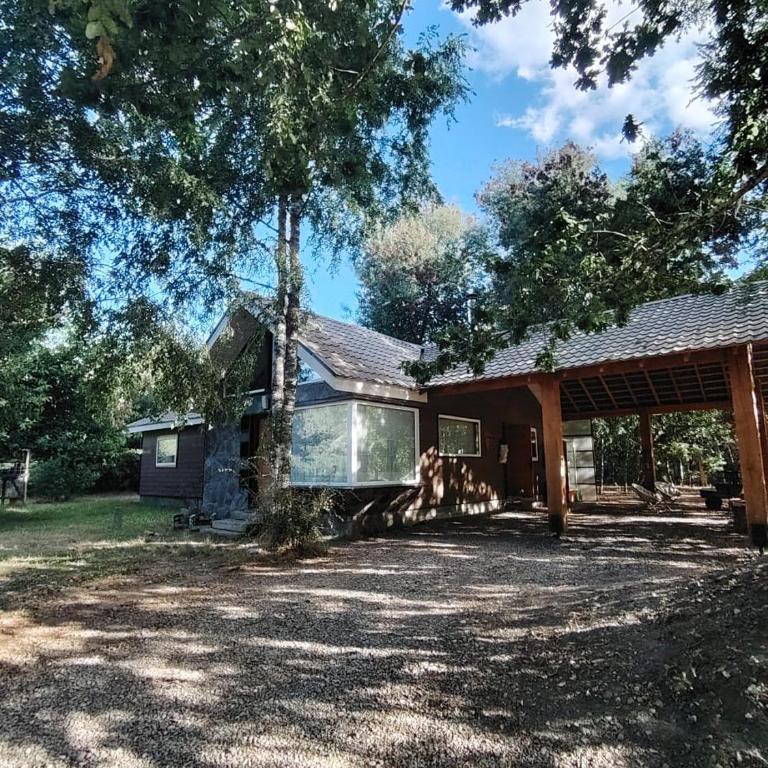 Family home on private plot with access to the river - Three-Bedroom Vacation Home - 6