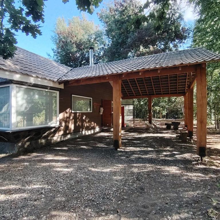 Family home on private plot with access to the river - Three-Bedroom Vacation Home - 7