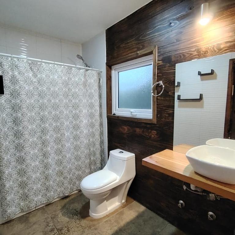 Family home on private plot with access to the river - Three-Bedroom Vacation Home - 10