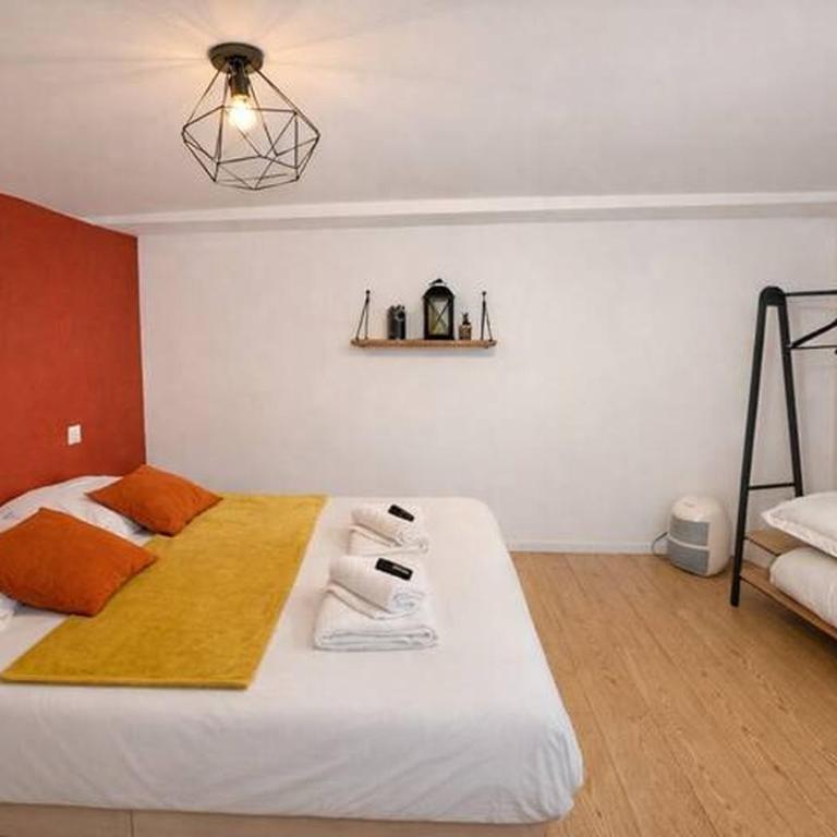 White House Dhavernas - Résidence Privée - Amiens - Parking Gratuit - Duplex Apartment - 14