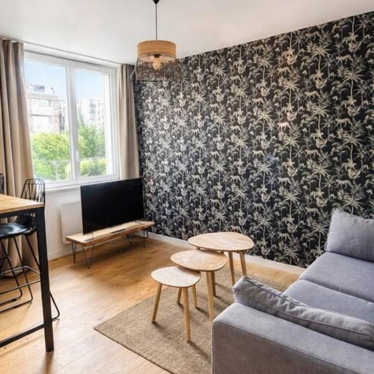 White House Dhavernas - Résidence Privée - Amiens - Parking Gratuit - Apartment with Balcony - 17