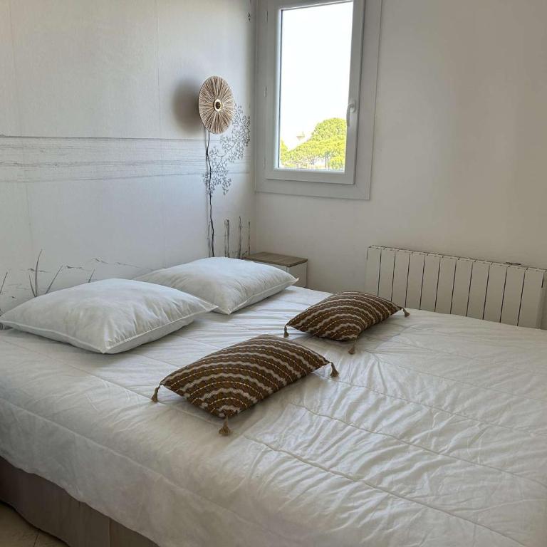 Appartement 2P avec Terrasse, Animaux Acceptés, Parking, Climatisation - FR-1-250-325 - Appartement - 17