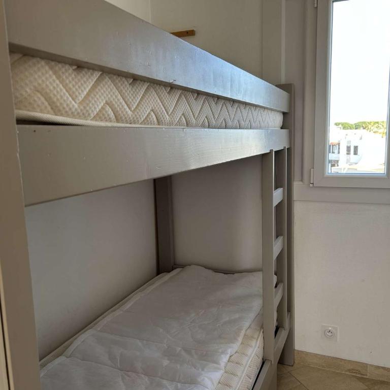 Appartement 2P avec Terrasse, Animaux Acceptés, Parking, Climatisation - FR-1-250-325 - Appartement - 21